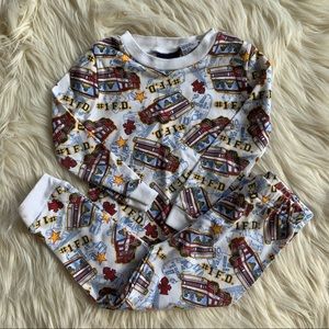 ❤️TAD LITTLE❤️2T Fire Truck Pajamas